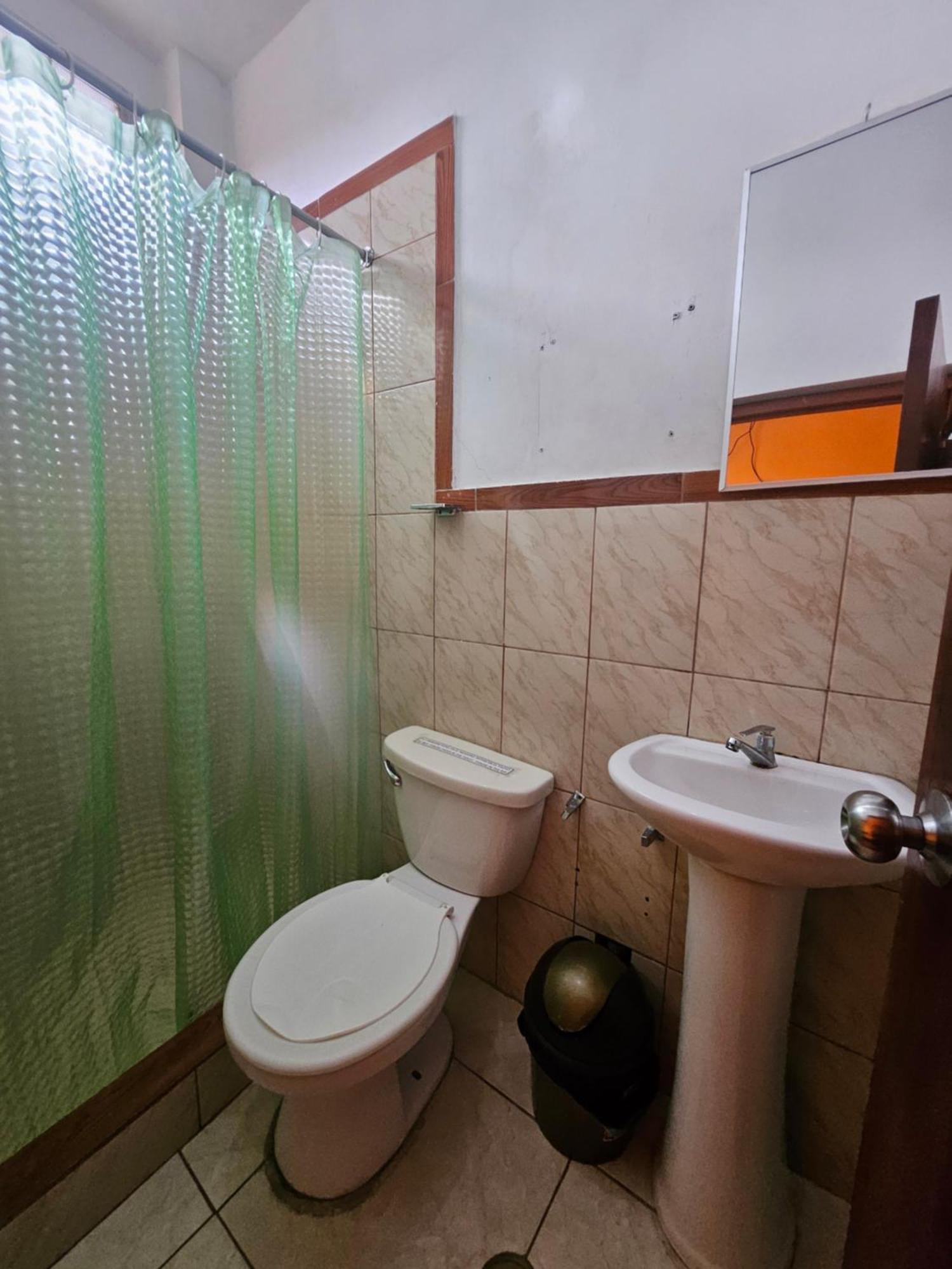 Sarisa House Hotell Iquitos Eksteriør bilde