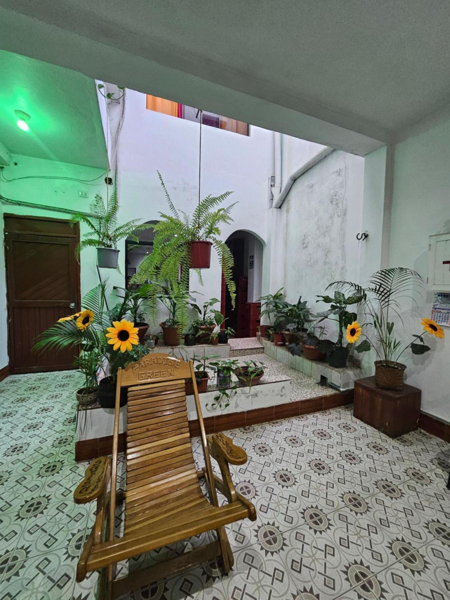 Sarisa House Hotell Iquitos Eksteriør bilde
