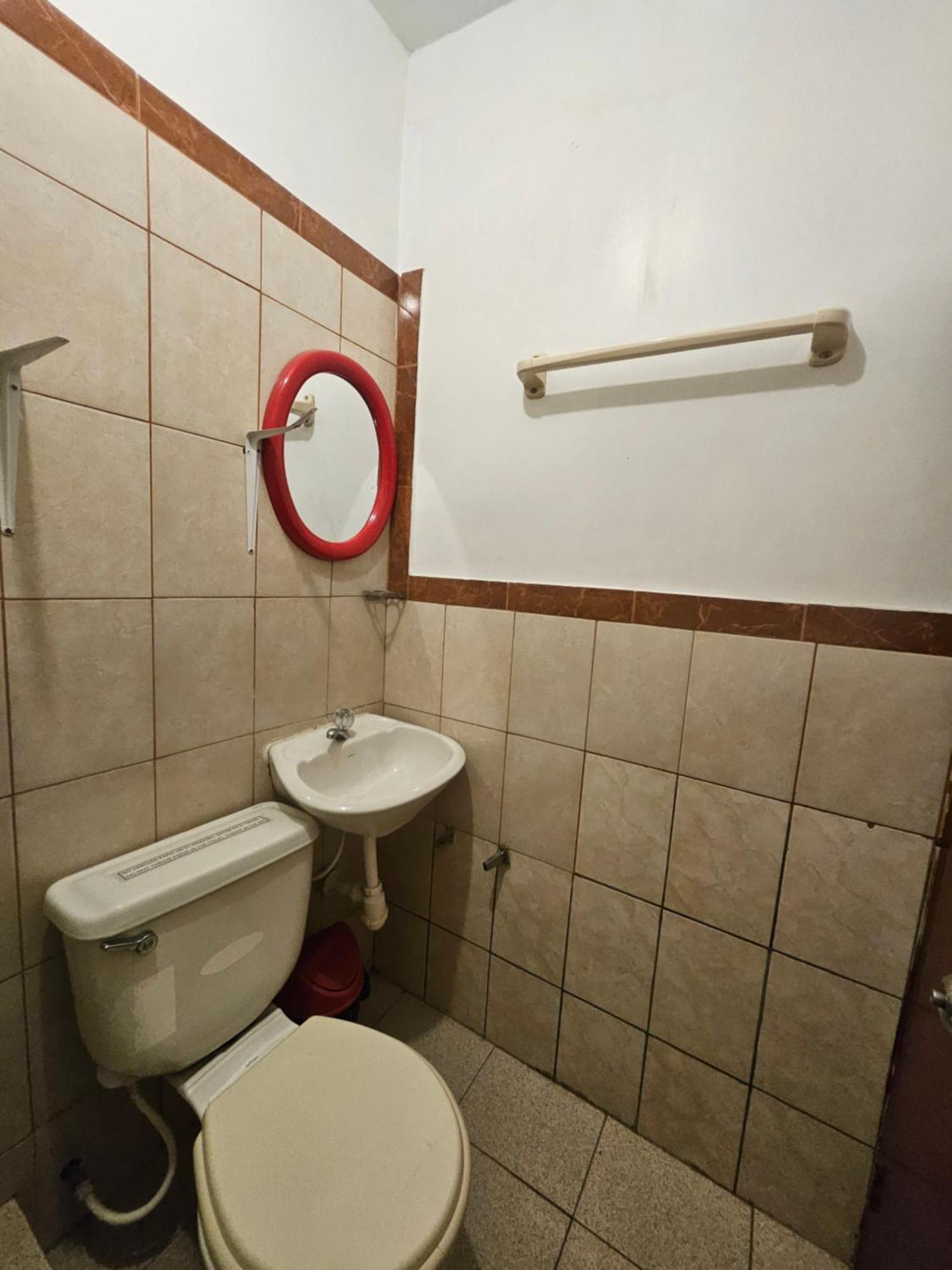 Sarisa House Hotell Iquitos Eksteriør bilde