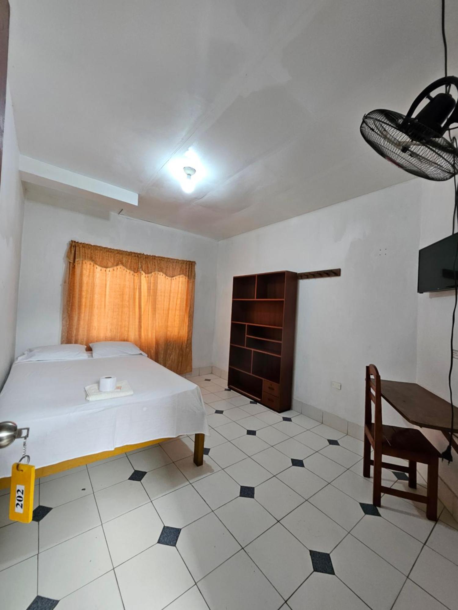 Sarisa House Hotell Iquitos Eksteriør bilde