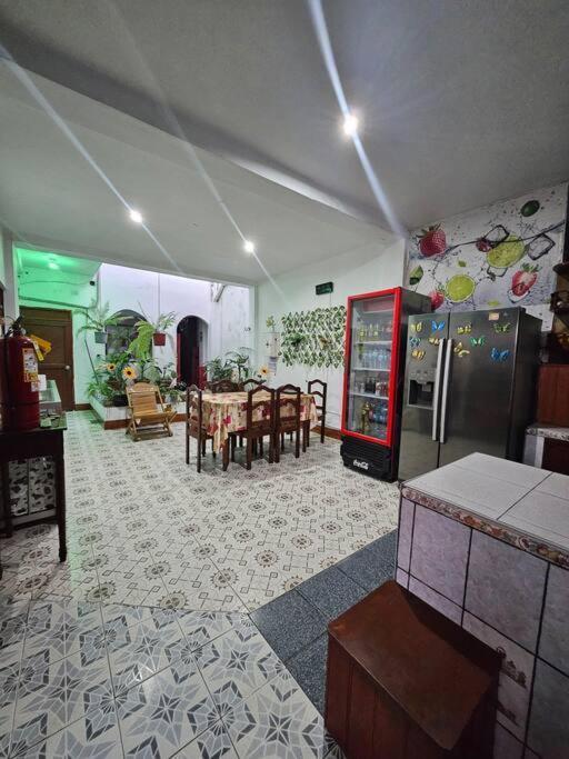 Sarisa House Hotell Iquitos Eksteriør bilde